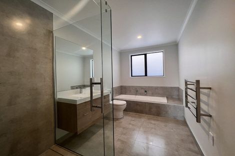 Photo of property in 16 Te Rata Boulevard, Karaka, 2124