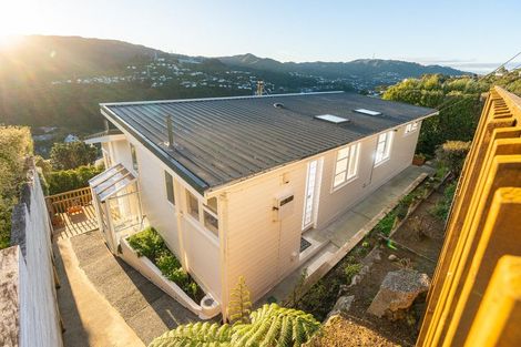 Photo of property in 10 Edgeware Road, Wilton, Wellington, 6012