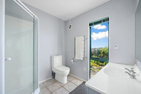 Photo of property in 5 Castaway Place, Gulf Harbour, Whangaparaoa, 0930