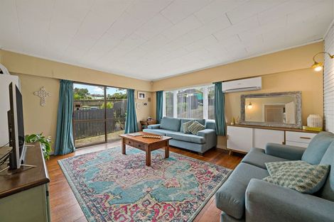Photo of property in 91 Hutchinson Avenue, New Lynn, Auckland, 0600