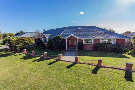 Photo of property in 5 Hilton Drive, Amberley, 7410