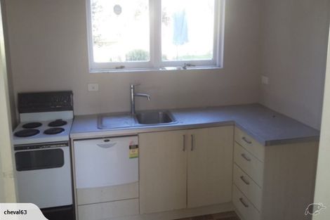 Photo of property in 18 Barron Drive, Green Bay, Auckland, 0604