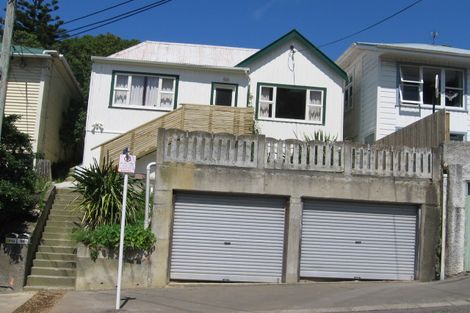 Photo of property in 51 Rolleston Street, Mount Cook, Wellington, 6021