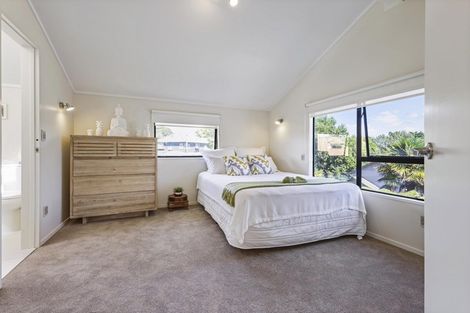 Photo of property in 5 Landell Place, Harrowfield, Hamilton, 3210