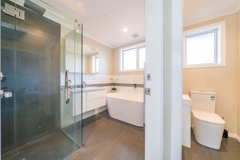 Photo of property in 16 Poulson Grove, Trentham, Upper Hutt, 5018