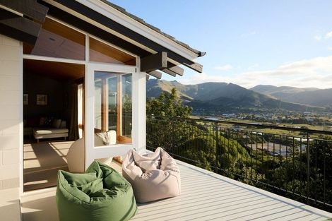 Photo of property in 76 Cannon Hill Crescent, Mount Pleasant, Christchurch, 8081