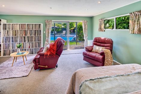 Photo of property in 7 Tui Terrace, Tawa, Wellington, 5028