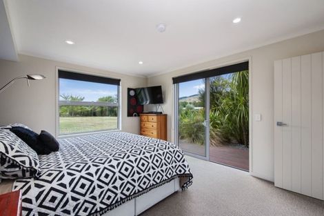 Photo of property in 12 Montgomery Crescent, Kinloch, Taupo, 3377