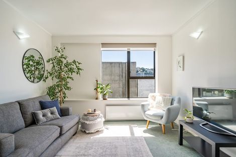Photo of property in Hobson Court Flats, 64/70 Hobson Street, Thorndon, Wellington, 6011