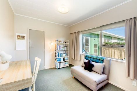 Photo of property in 7 Nimmo Avenue, Waikanae, 5036
