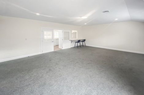 Photo of property in 196 Wilsons Road South, Saint Martins, Christchurch, 8022