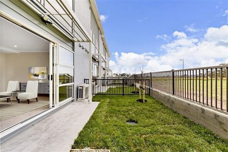 Photo of property in 1 Briddock Way, Swanson, Auckland, 0614