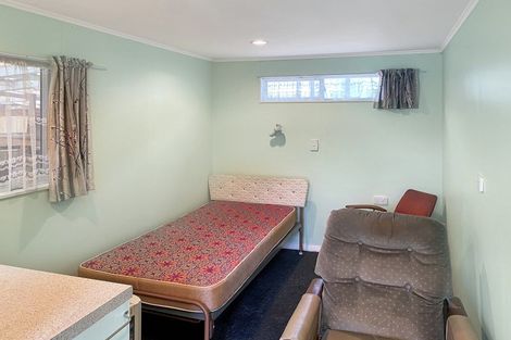 Photo of property in 1 Otanga Street, Dannevirke, 4930