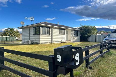 Photo of property in 9 Hirangi Road, Turangi, 3334