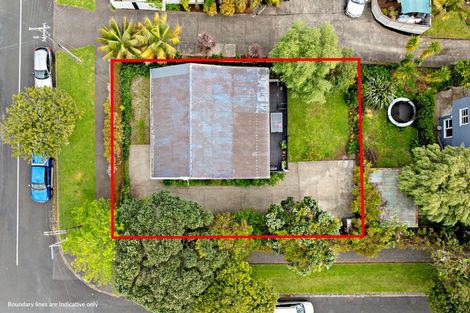 Photo of property in 37 Roberton Road, Avondale, Auckland, 1026