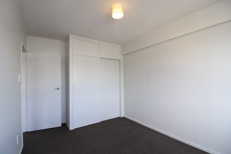 Photo of property in 5 Hawker Street, Mount Victoria, Wellington, 6011