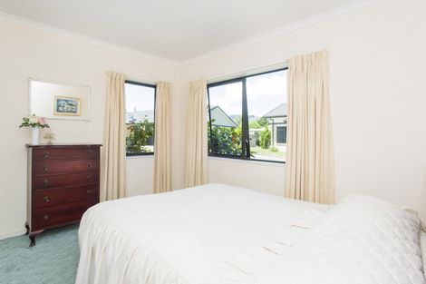 Photo of property in 4 Coulston Place, Riverdale, Gisborne, 4010