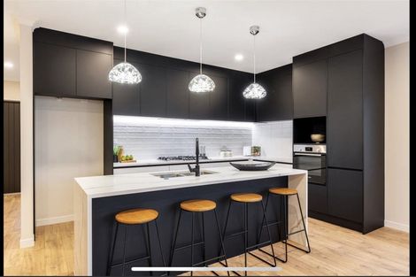 Photo of property in 15 Walter Ruddock Avenue, Kumeu, 0810