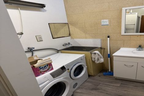 Photo of property in 117b Queen Street, North Dunedin, Dunedin, 9016
