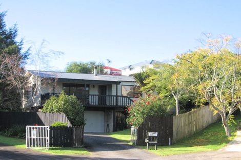 Photo of property in 43 Aronia Way, Goodwood Heights, Auckland, 2105