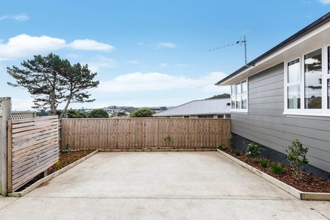 Photo of property in 5 Kaituna Street, Waitangirua, Porirua, 5024