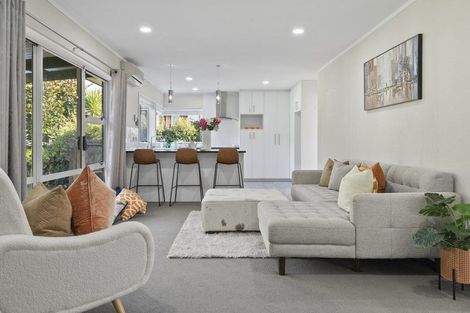 Photo of property in 13 Kuripaka Crescent, The Gardens, Auckland, 2105