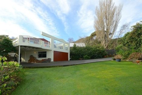 Photo of property in 8 Bayview Place, Cass Bay, Lyttelton, 8082