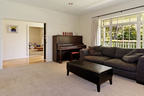 Photo of property in 33 Cochran Road, Oratia, Auckland, 0604