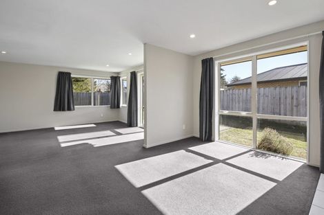 Photo of property in 144d High Street, Oxford, 7430