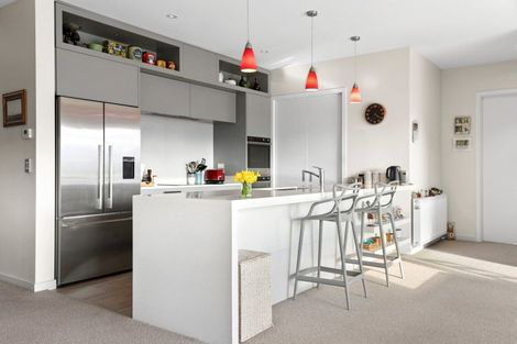 Photo of property in 21 Valley Crescent, Wanaka, 9305