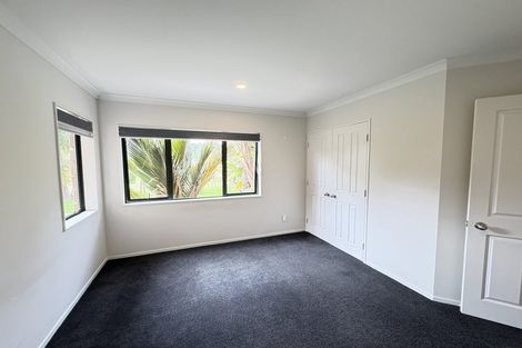 Photo of property in 30 Foster Road, Kumeu, 0891