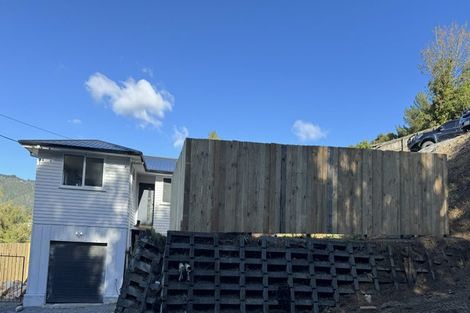 Photo of property in 29 Bird Grove, Stokes Valley, Lower Hutt, 5019