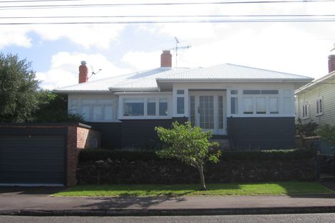 Photo of property in 3 Duders Avenue, Devonport, Auckland, 0624