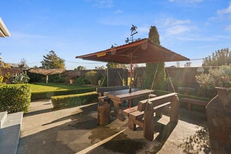 Photo of property in 305 Lake Terrace Road, Shirley, Christchurch, 8061