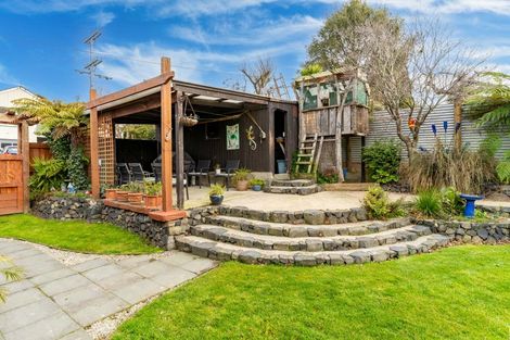 Photo of property in 7 Byron Street, Mornington, Dunedin, 9011