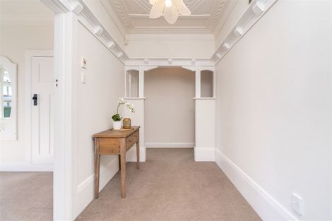Photo of property in 62 Royal Crescent, Saint Kilda, Dunedin, 9012