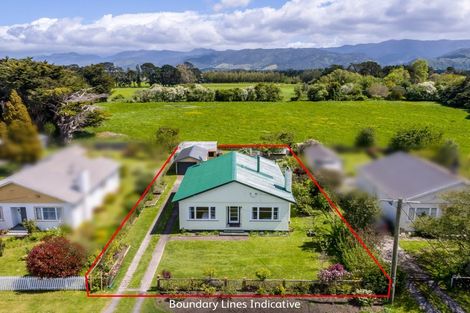 Photo of property in 6 South Featherston Road, South Featherston, Featherston, 5771