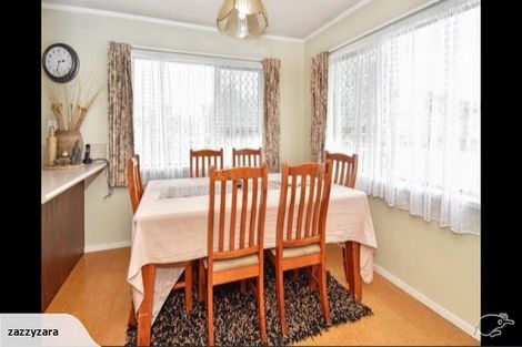 Photo of property in 23 Lane Road, Weymouth, Auckland, 2103