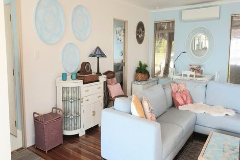 Photo of property in 23 Clifton Road, Haumoana, 4102