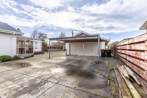 Photo of property in 85 Dalwharn Street, Wallacetown, 9816