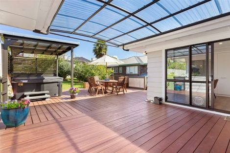 Photo of property in 21a Alexander Street, Cockle Bay, Auckland, 2014