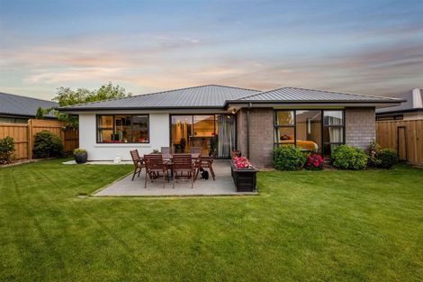 Photo of property in 85 Shillingford Boulevard, Rolleston, 7615