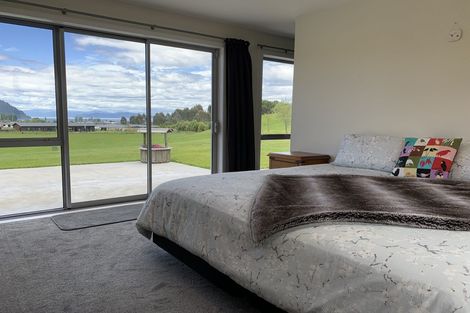 Photo of property in 24 Oakdale Drive, Kinloch, Taupo, 3377