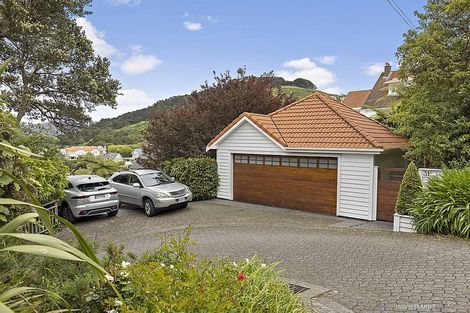Photo of property in 31 Upper Watt Street, Wadestown, Wellington, 6012