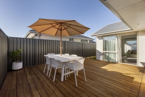 Photo of property in 4 Raynor Crescent, Pyes Pa, Tauranga, 3112