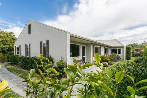 Photo of property in 22 Kensington Drive, Taradale, Napier, 4112