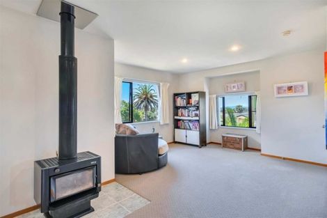 Photo of property in 7 San Lorenzo Rise, Henderson, Auckland, 0612