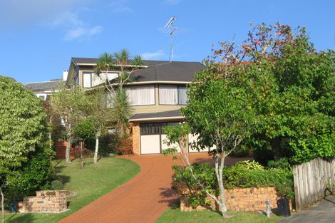 Photo of property in 20 Murano Place, Chatswood, Auckland, 0626