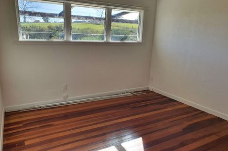 Photo of property in 129 Oteha Road, Fairview Heights, Auckland, 0632