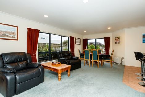 Photo of property in 5 Virginia Grove, Milson, Palmerston North, 4414
